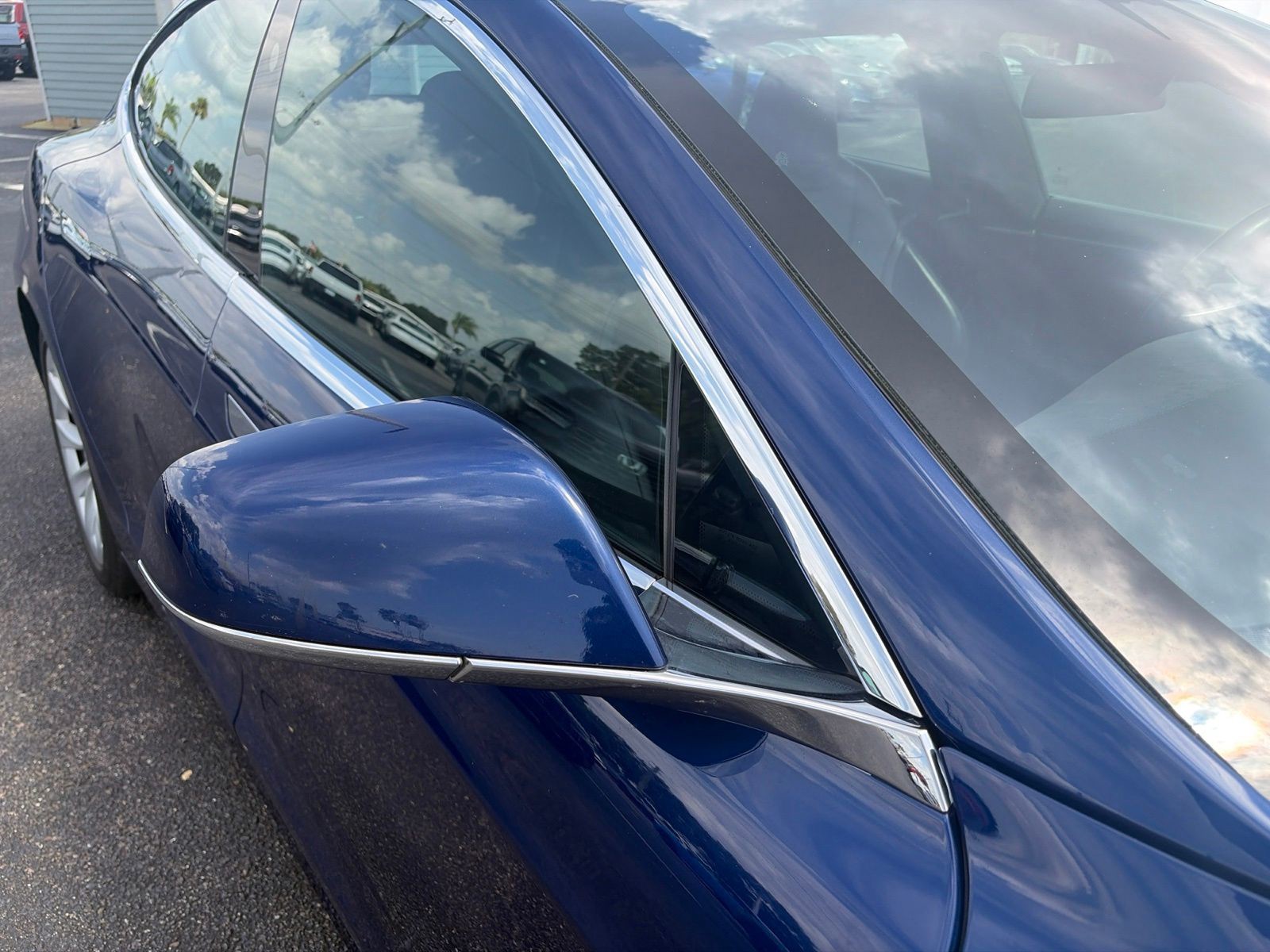 Used 2016 Blue Tesla 75D image 14