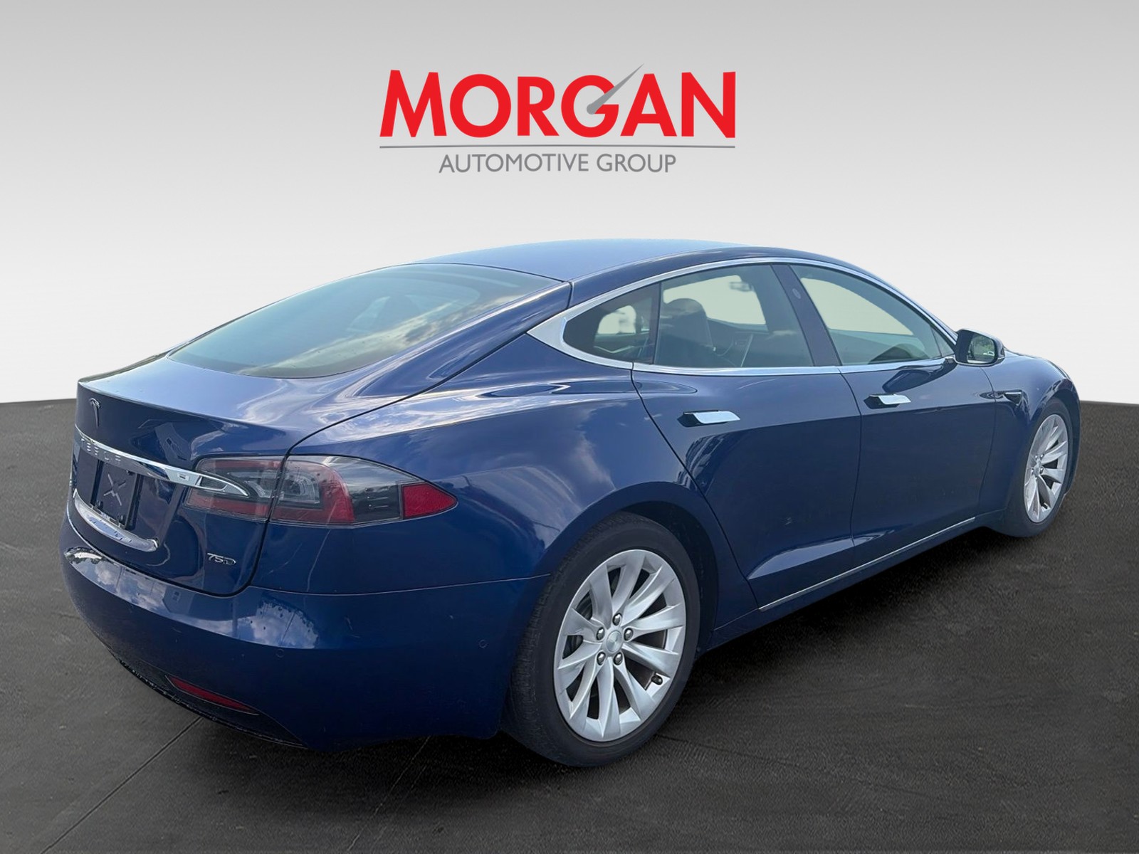 Used 2016 Blue Tesla 75D image 7