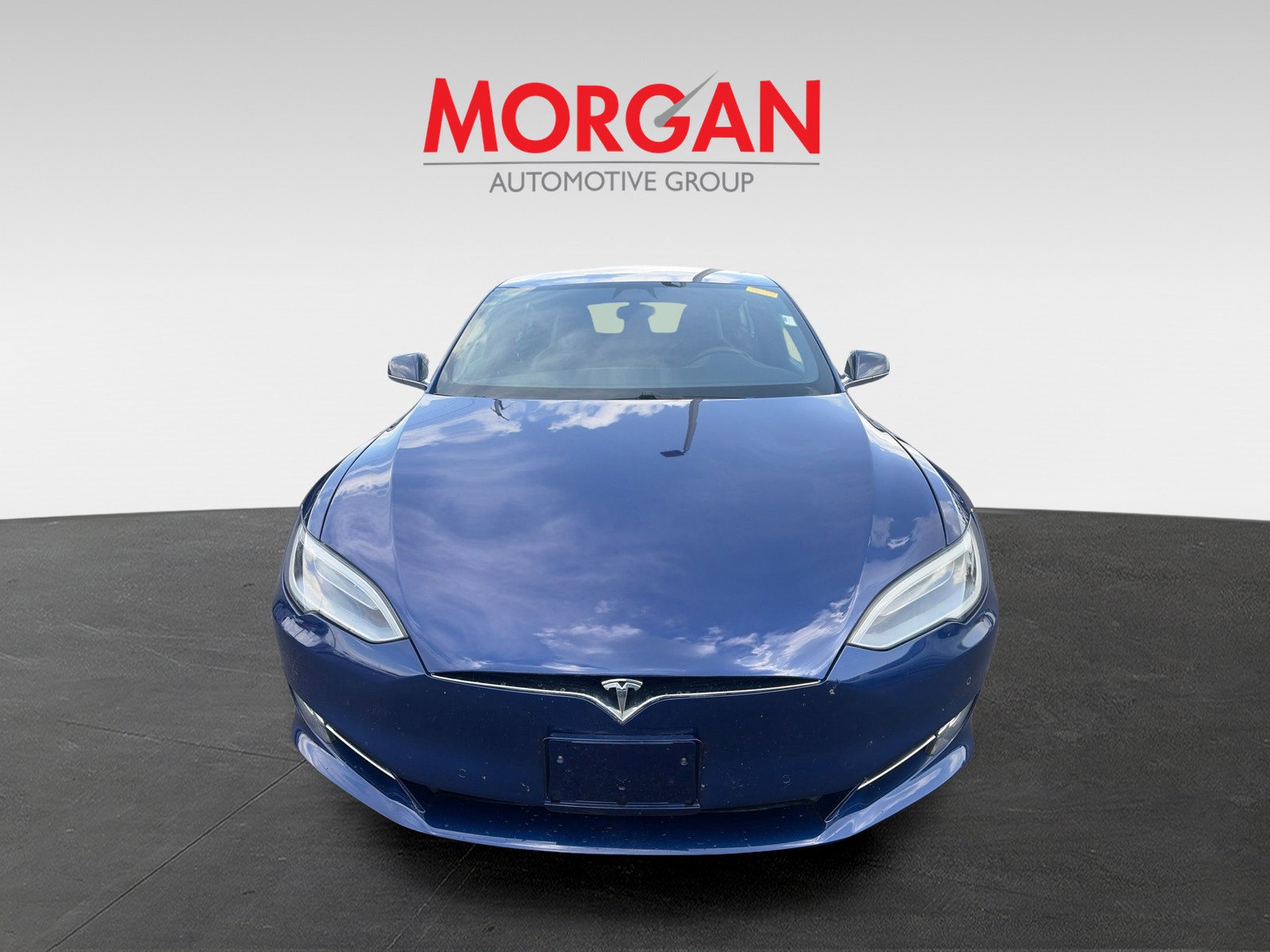 Used 2016 Blue Tesla 75D image 2