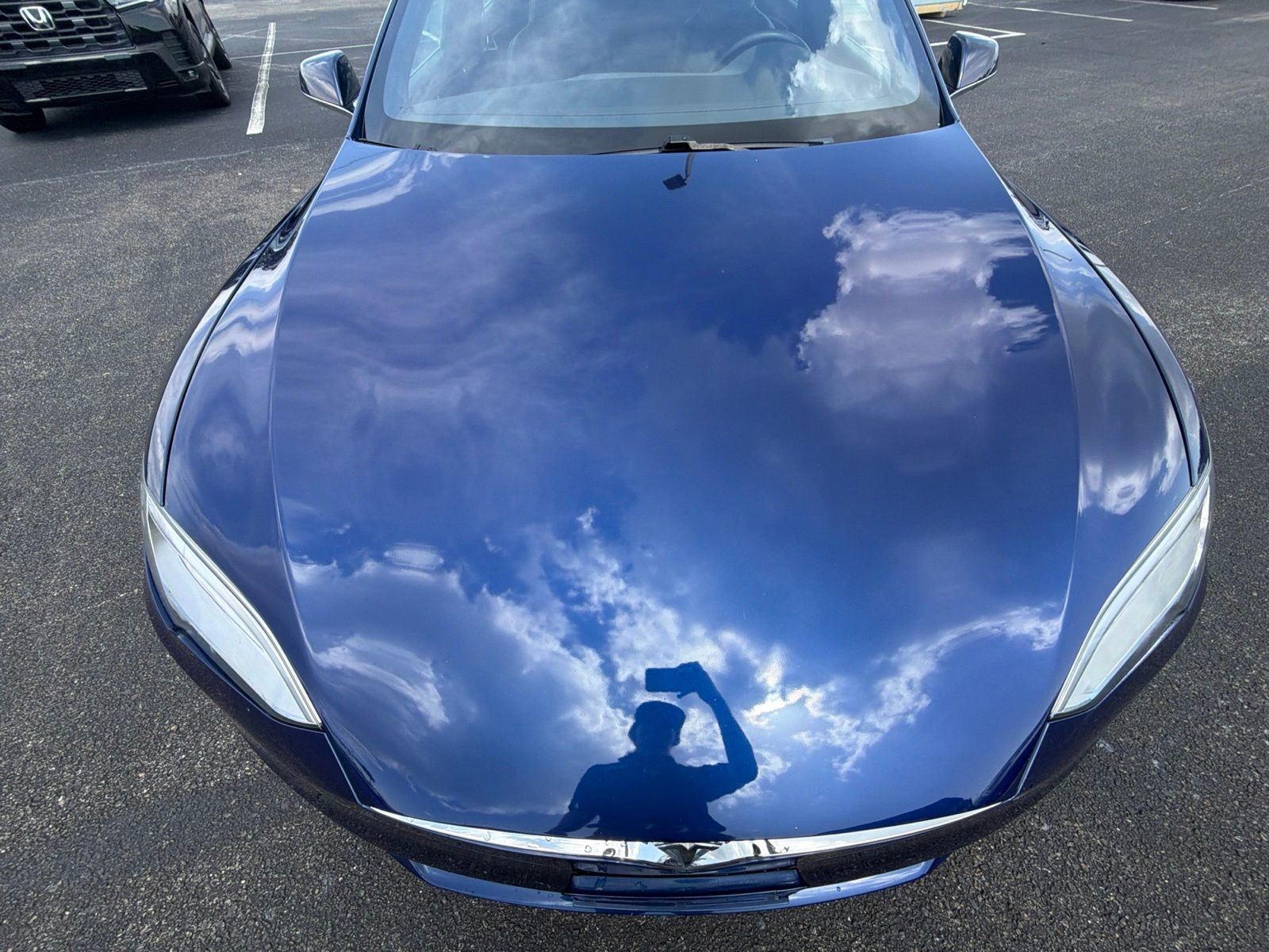 Used 2016 Blue Tesla 75D image 20