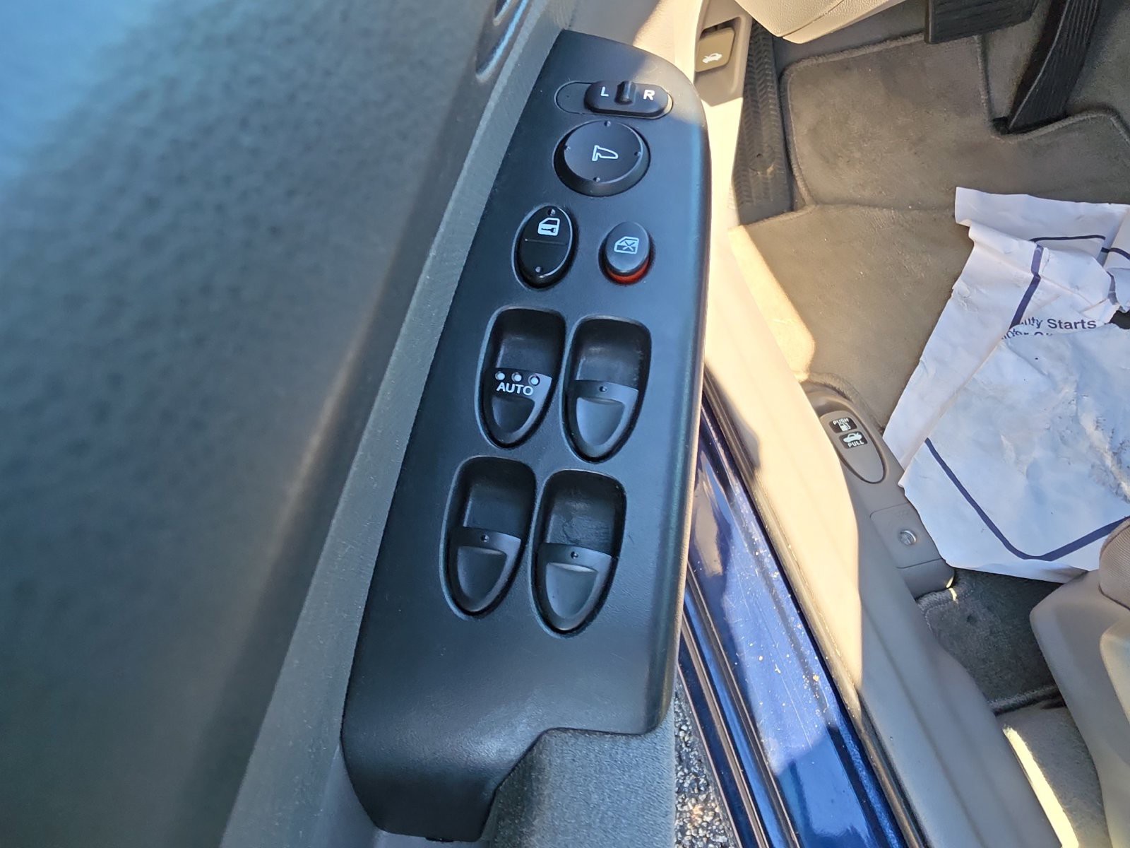 Used 2008 Blue Honda LX image 12