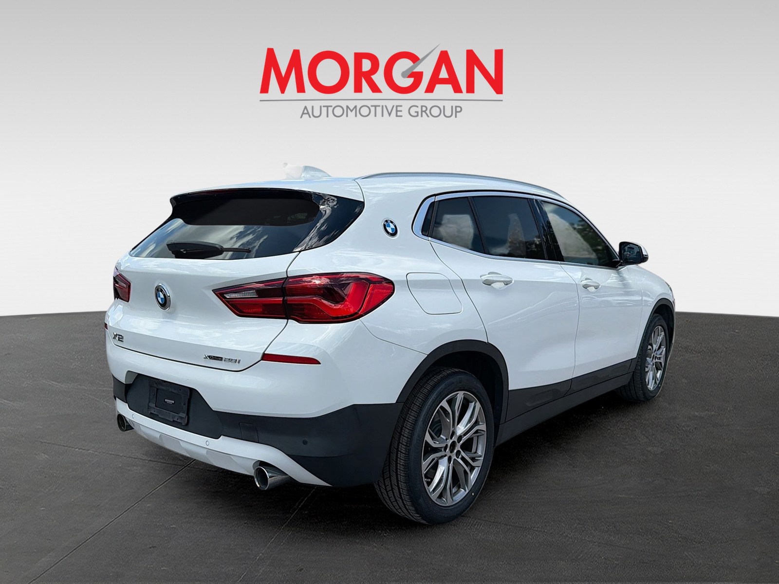 Used 2019 White BMW xDrive28i image 3