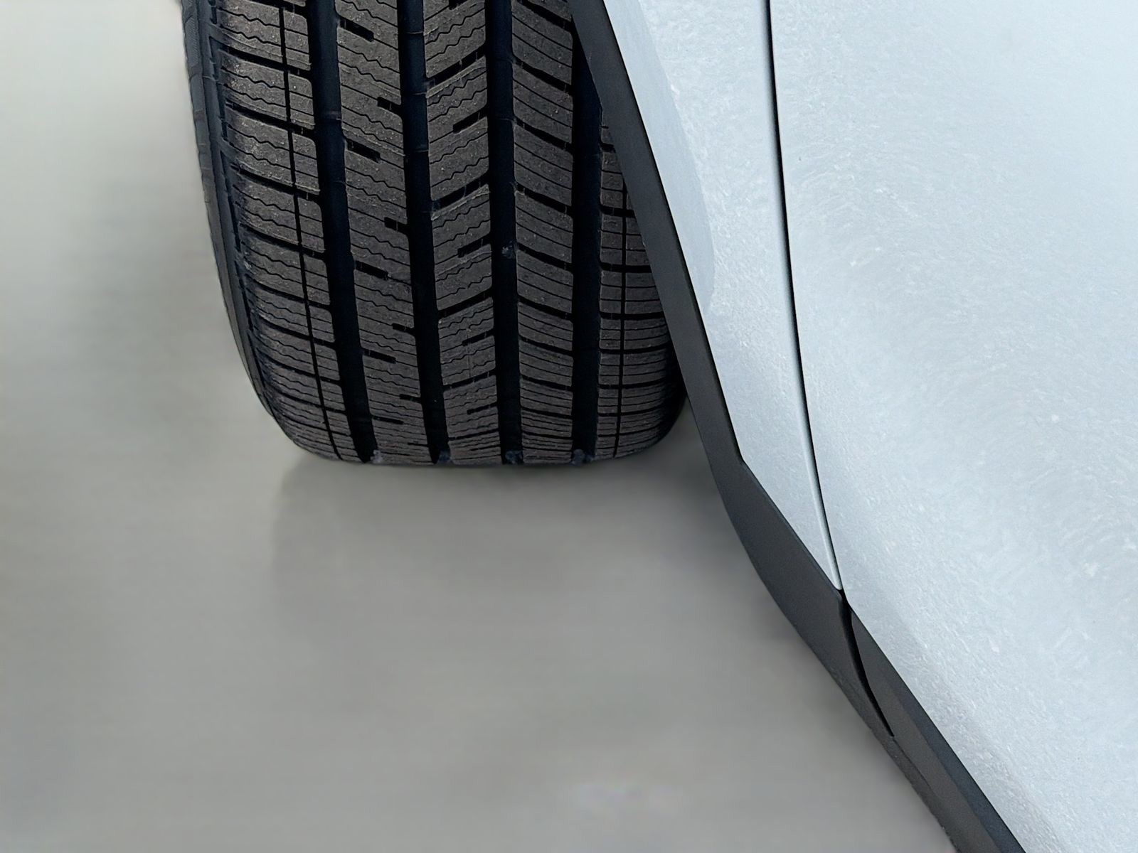 Used 2019 White BMW xDrive28i image 43