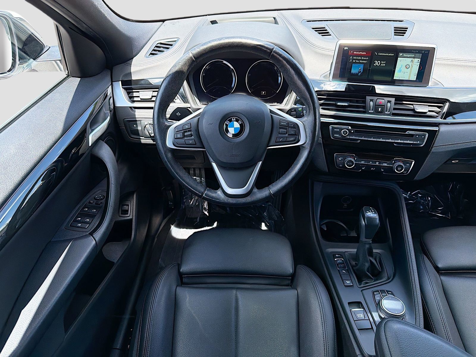Used 2019 White BMW xDrive28i image 17
