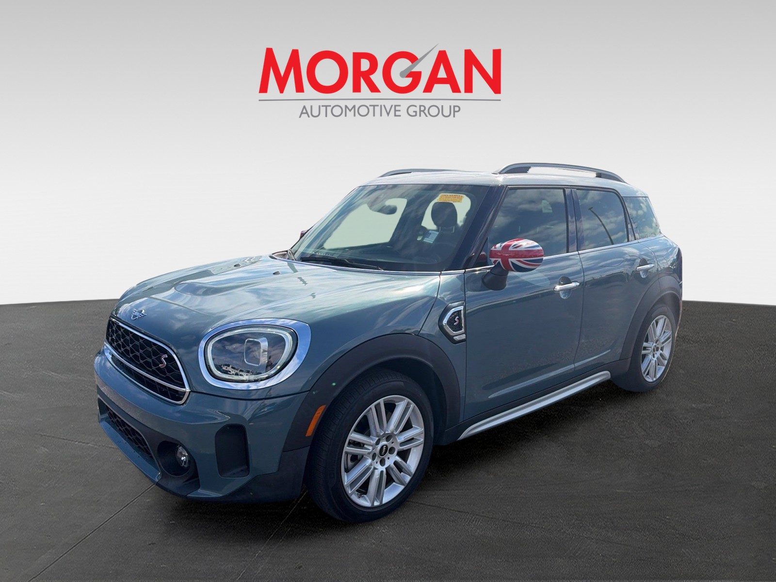 Used 2023 Green MINI Signature image 3