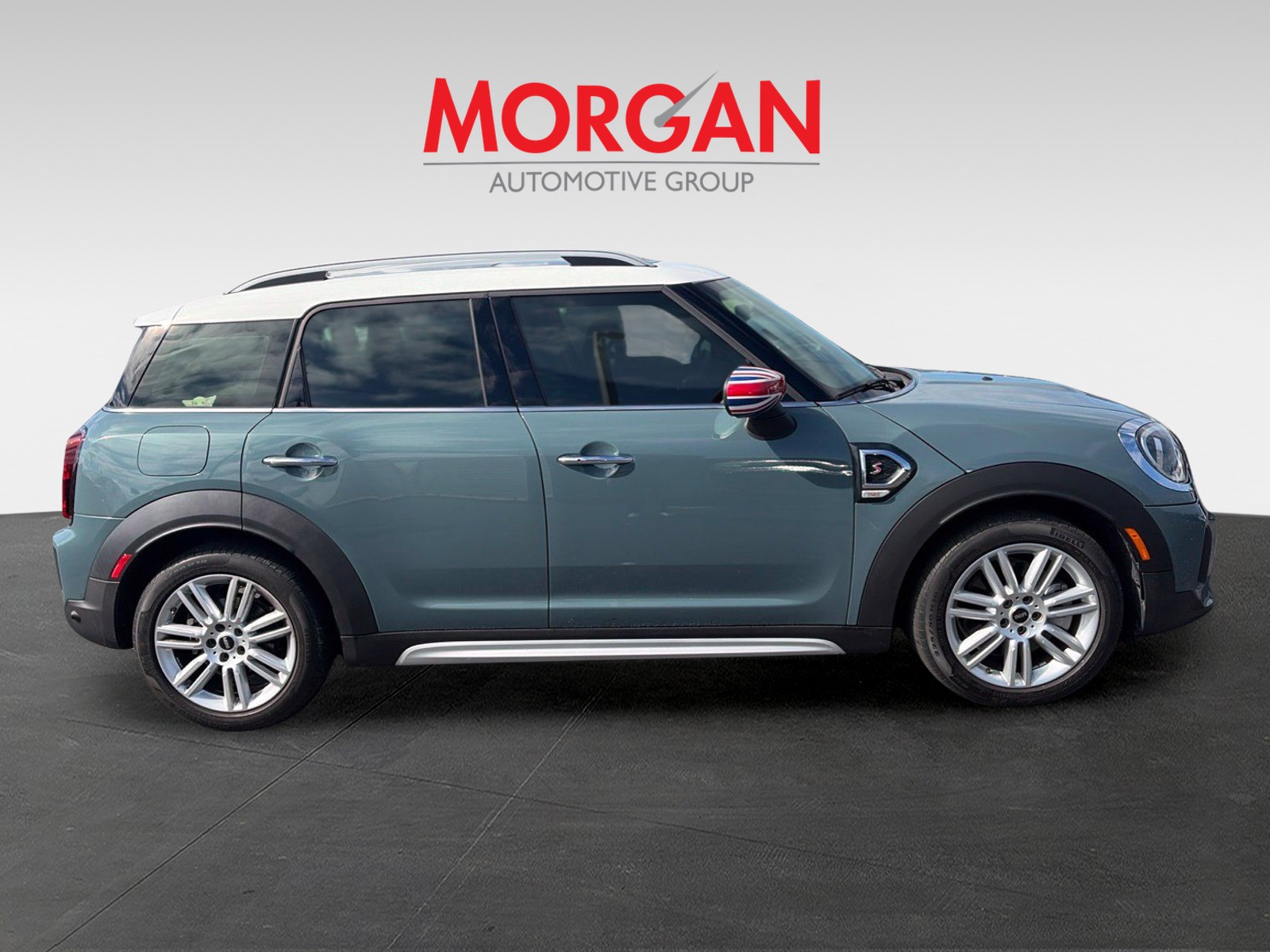 Used 2023 Green MINI Signature image 8