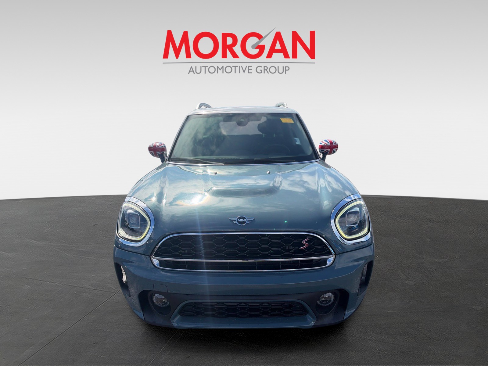 Used 2023 Green MINI Signature image 2