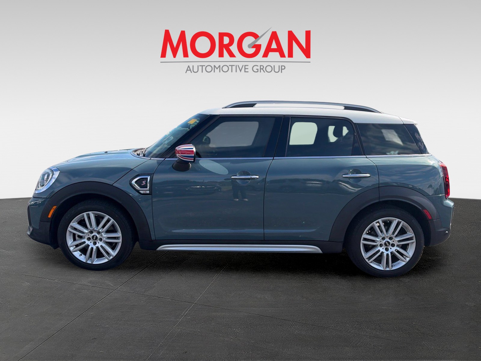 Used 2023 Green MINI Signature image 4