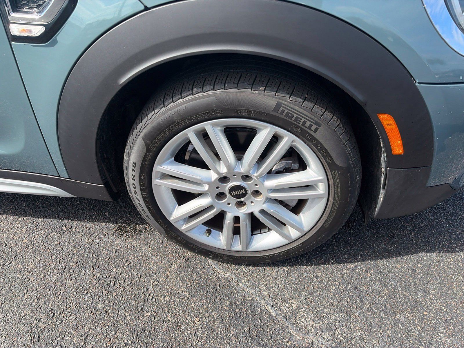 Used 2023 Green MINI Signature image 9