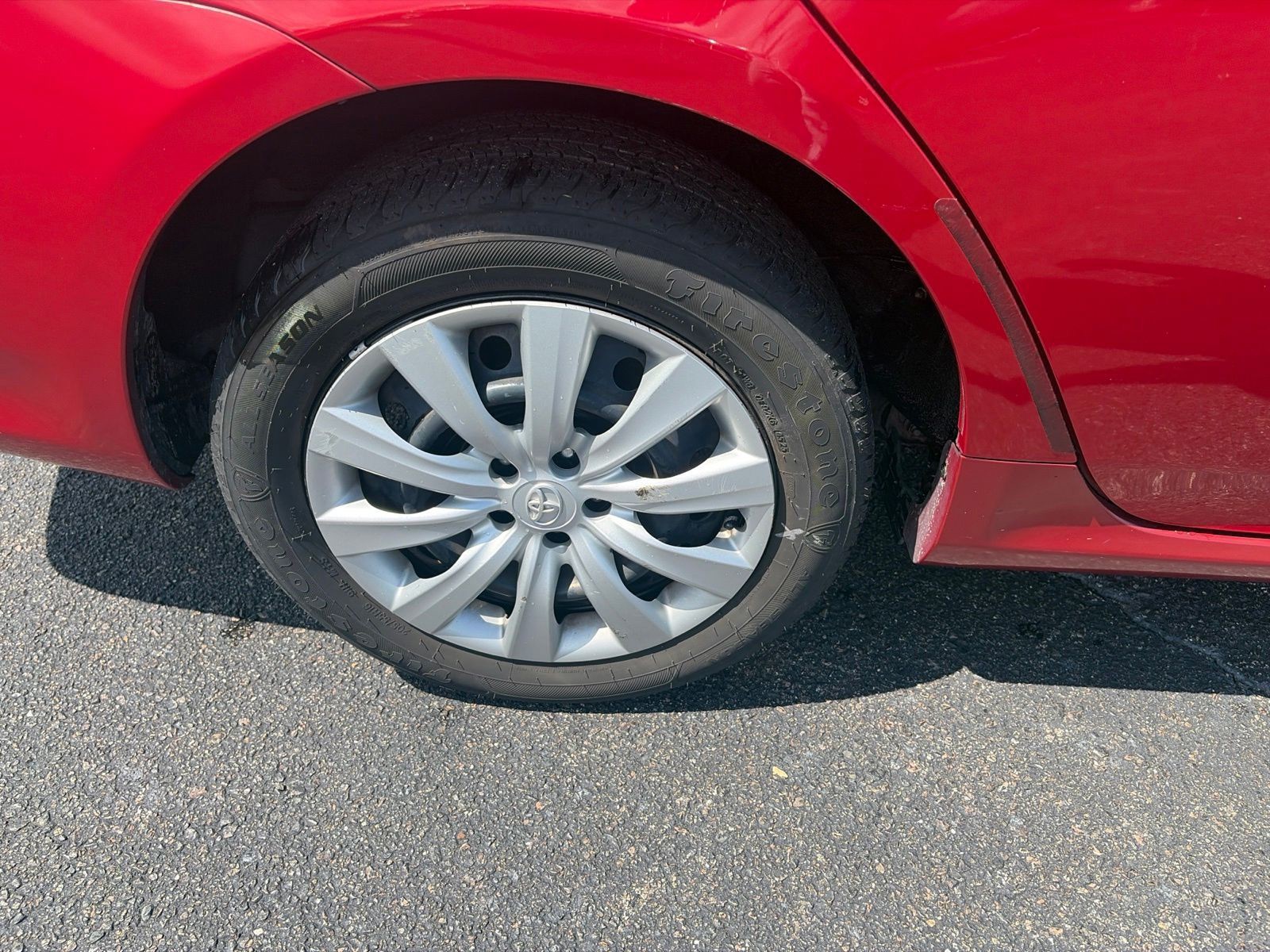 Used 2013 Red Toyota LE image 10