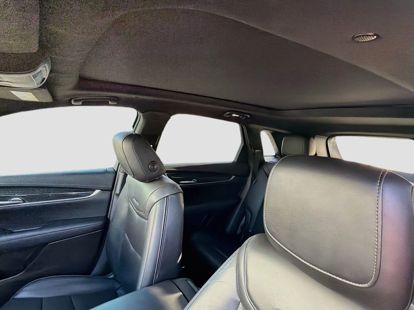 Used 2021 White Cadillac Premium Luxury image 27