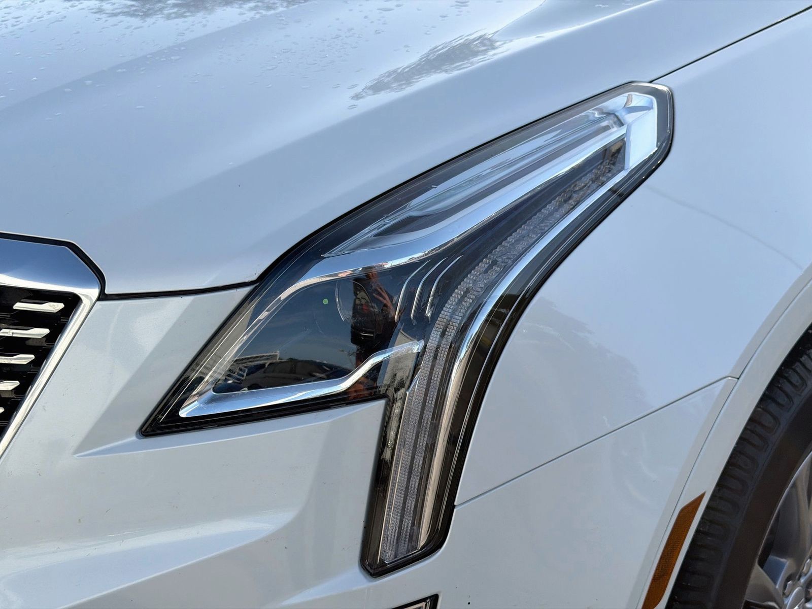 Used 2021 White Cadillac Premium Luxury image 9