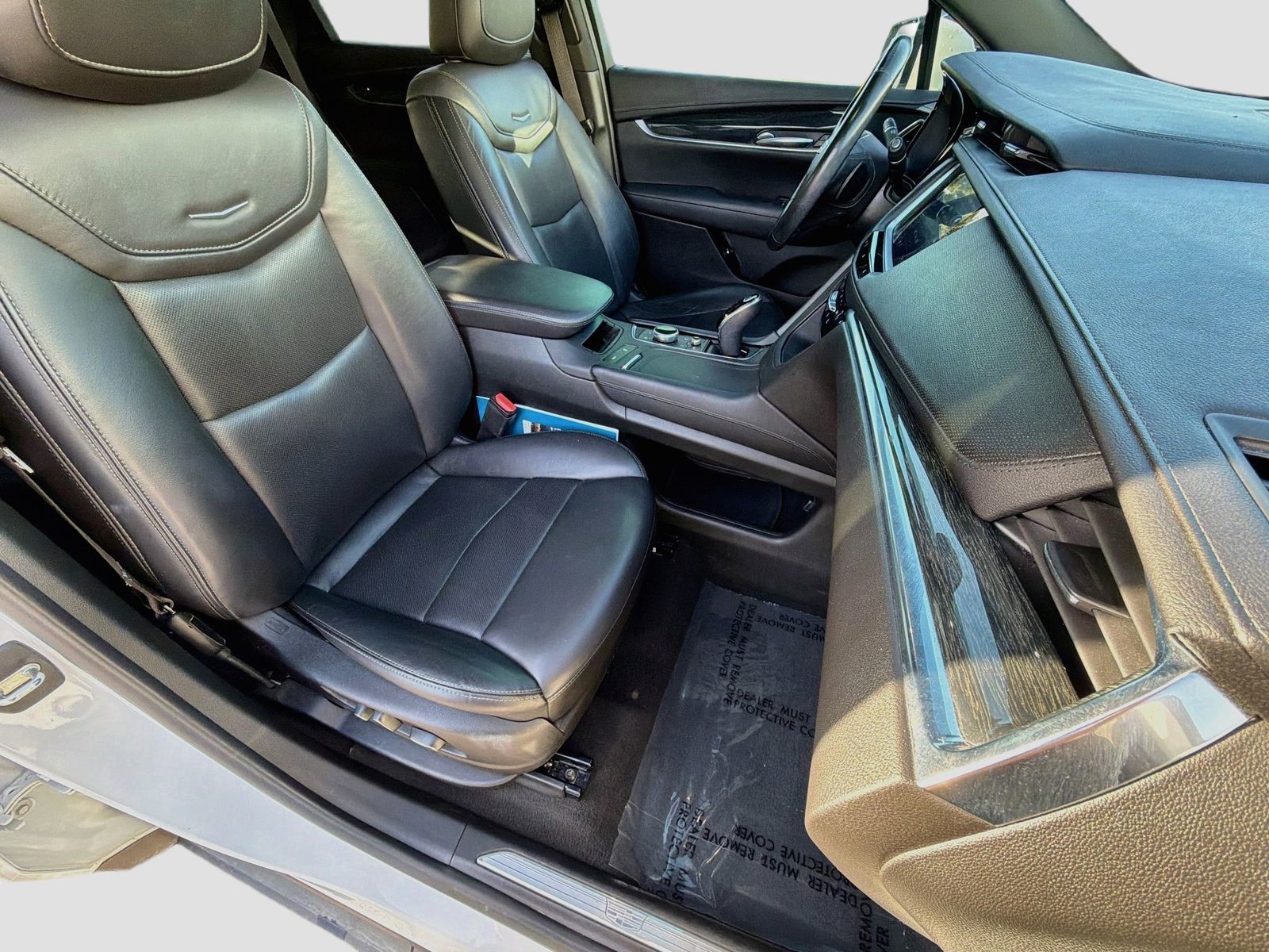Used 2021 White Cadillac Premium Luxury image 15