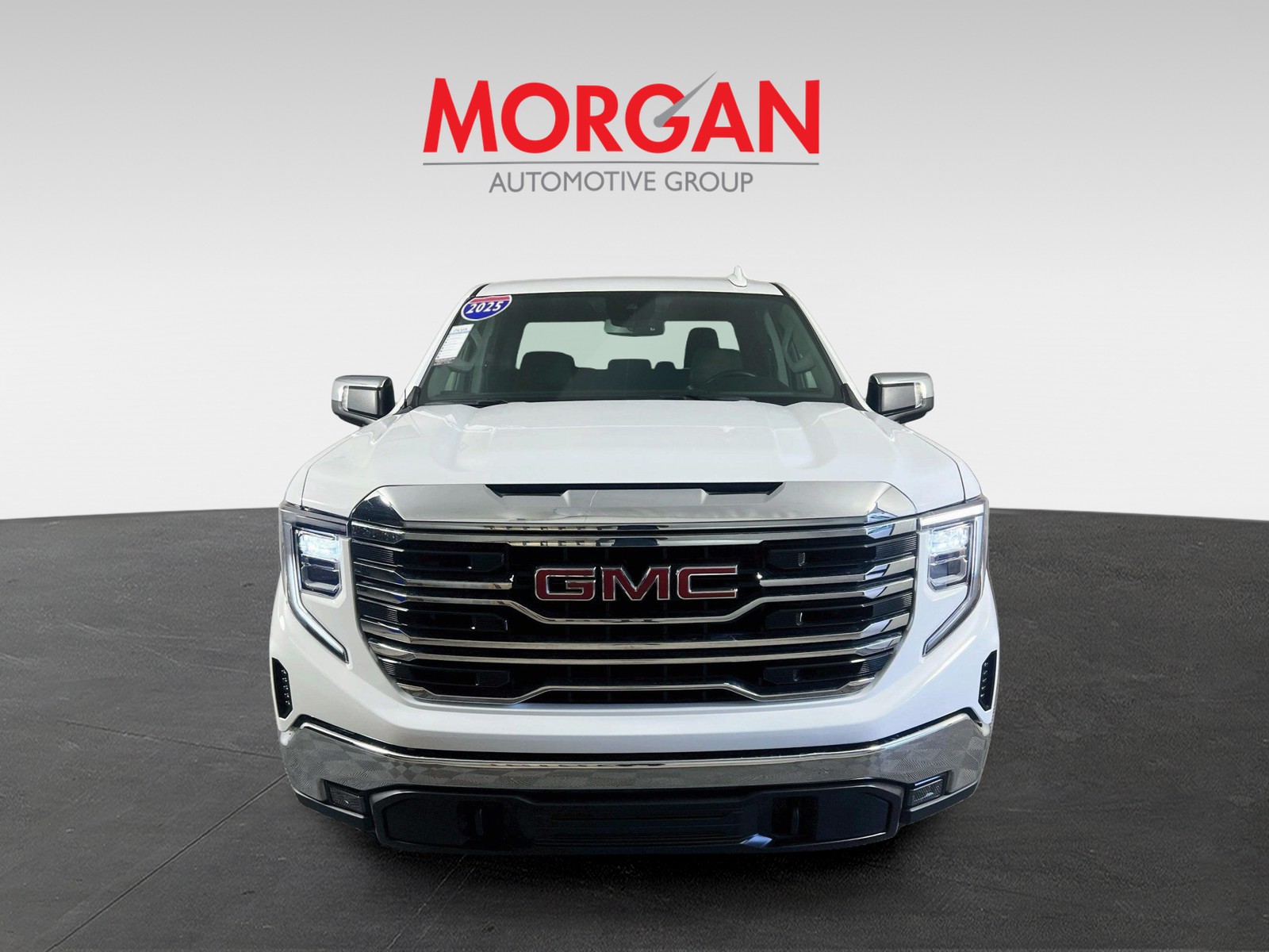 Used 2025 White GMC SLT image 3