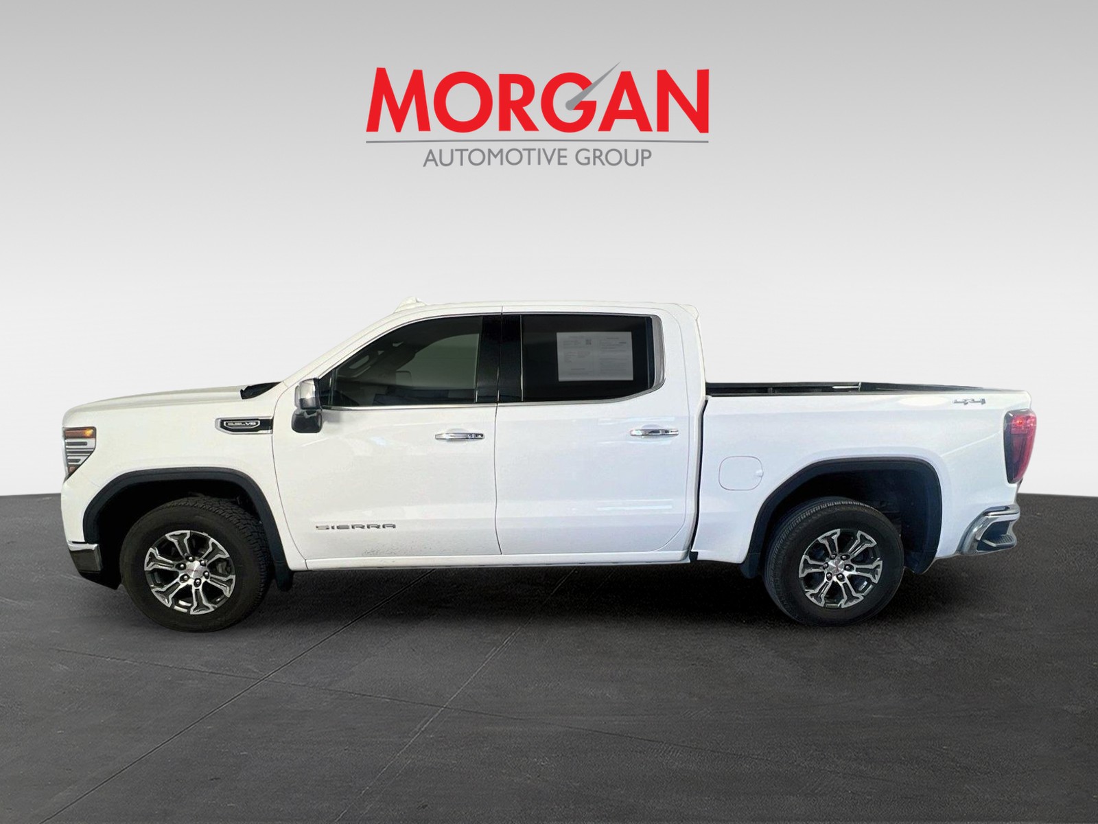 Used 2025 White GMC SLT image 5