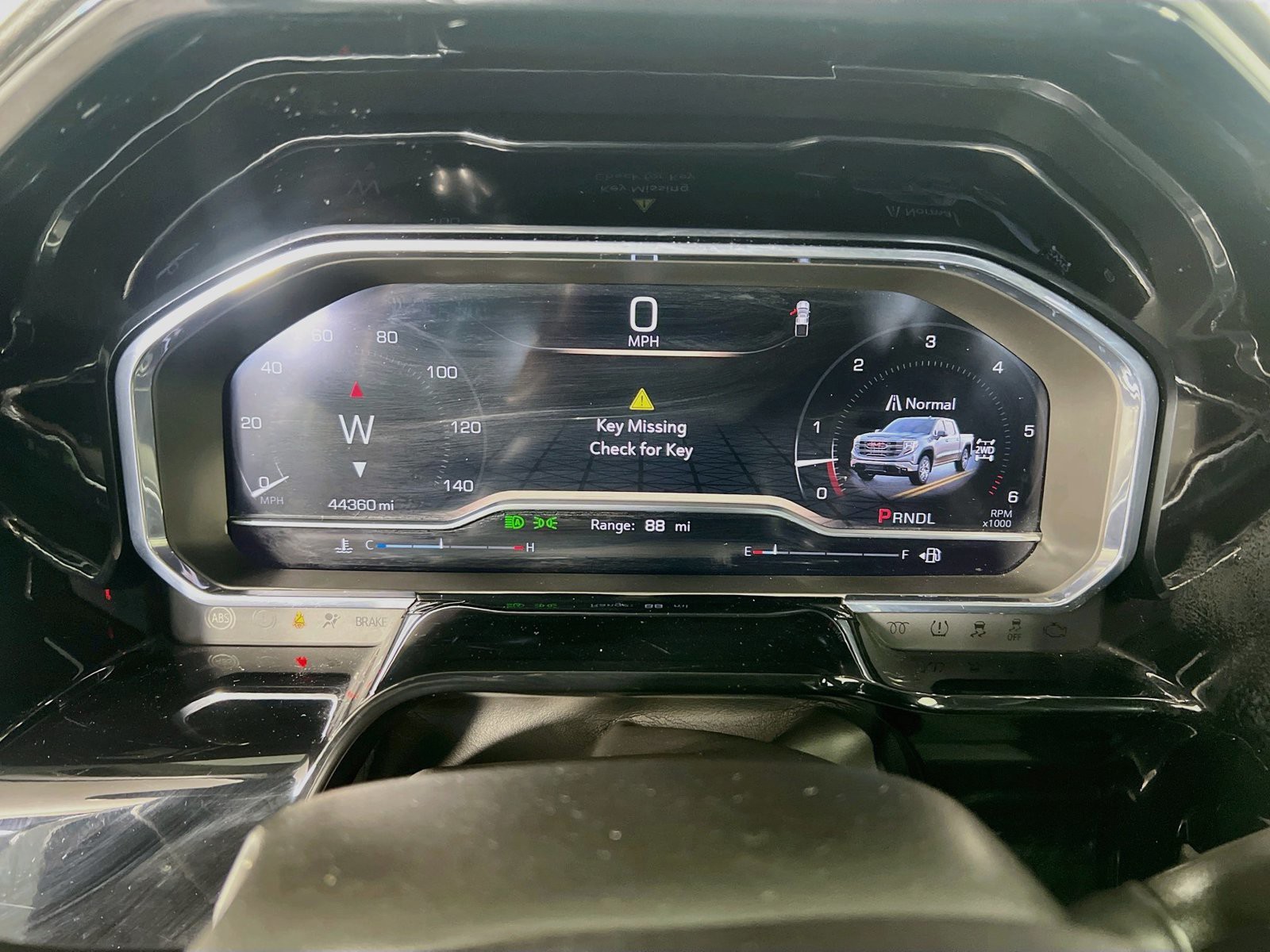 Used 2025 White GMC SLT image 15