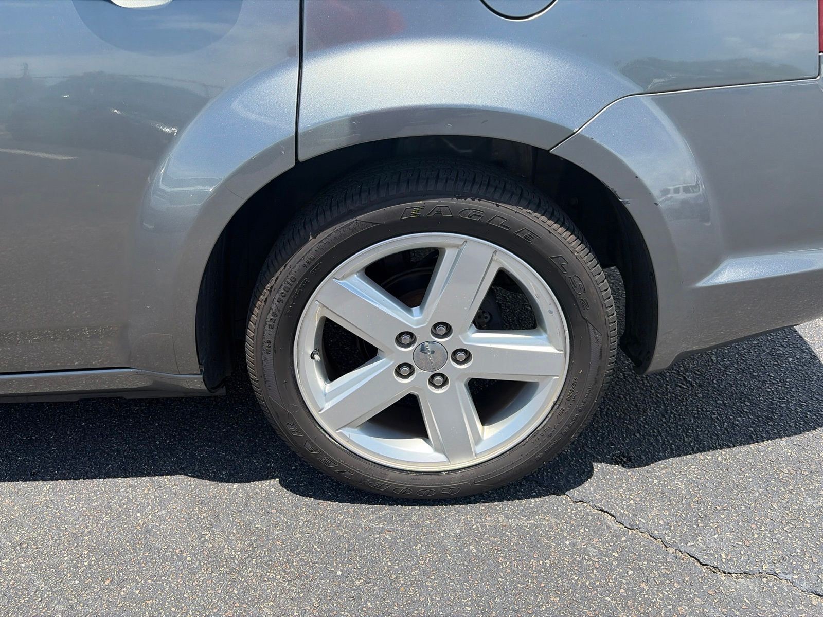 Used 2013 Gray Dodge SE image 10