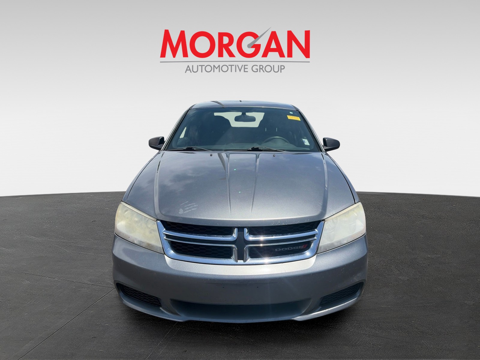Used 2013 Gray Dodge SE image 2