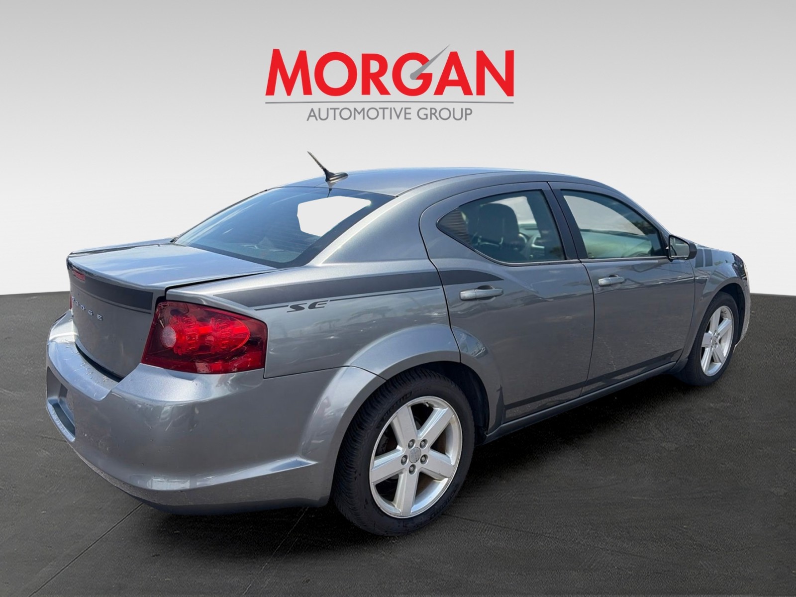 Used 2013 Gray Dodge SE image 7