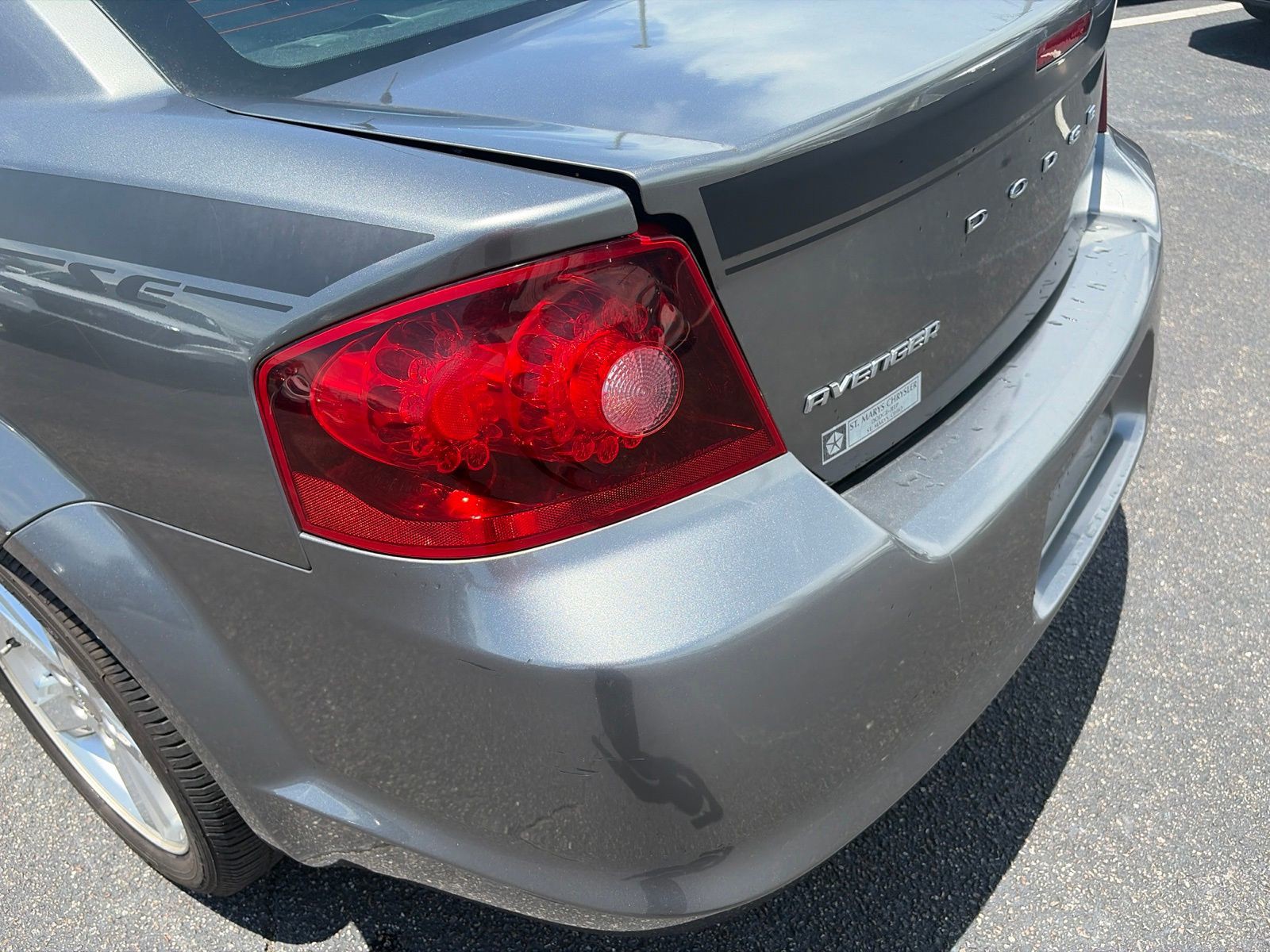Used 2013 Gray Dodge SE image 15