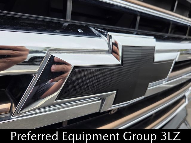 Used 2020 Black Chevrolet High Country image 14