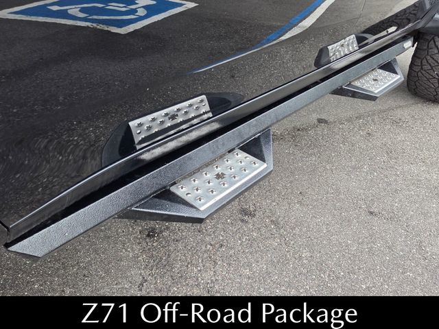 Used 2020 Black Chevrolet High Country image 21