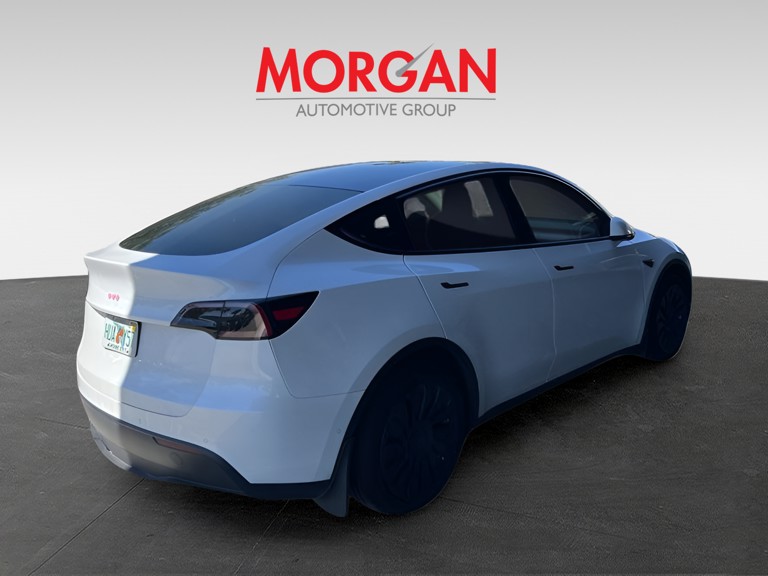 Used 2022 Blue Tesla Long Range image 3