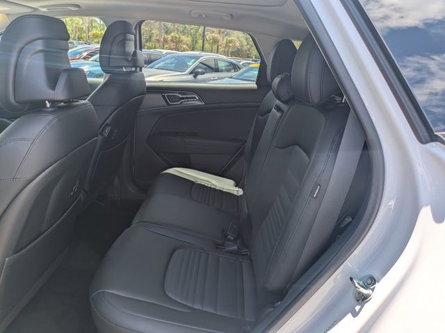 Used 2025 White Kia SX-Prestige image 14