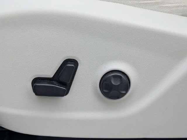 Used 2020 White Jeep Limited image 22