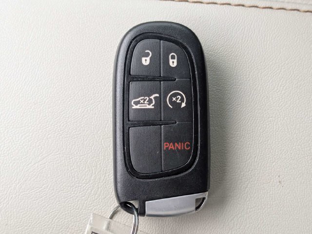 Used 2020 White Jeep Limited image 35