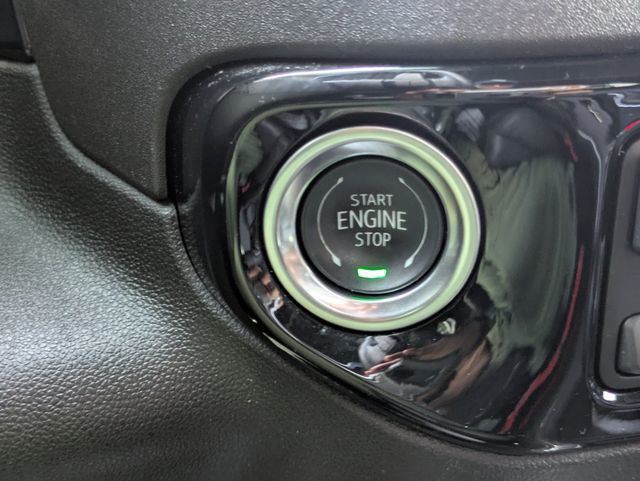 Used 2025 White Chevrolet LTZ image 25