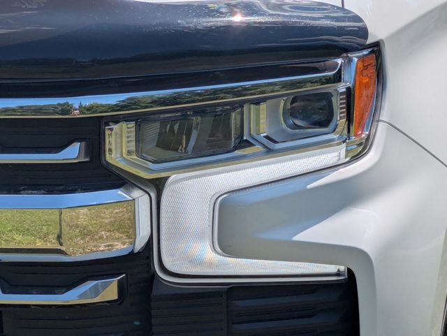 Used 2025 White Chevrolet LTZ image 7