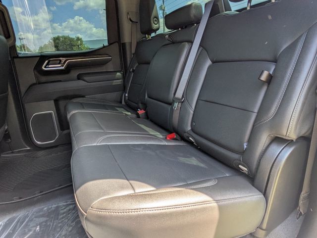 Used 2025 White Chevrolet LTZ image 11