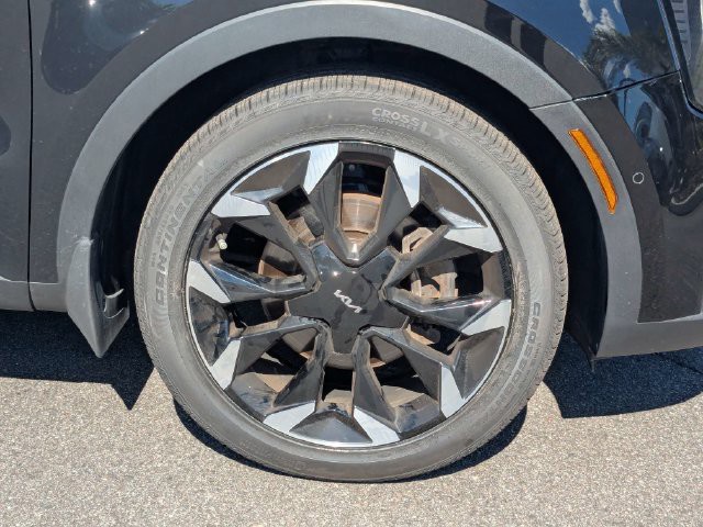 Certified Used 2025 Black Kia SX image 11