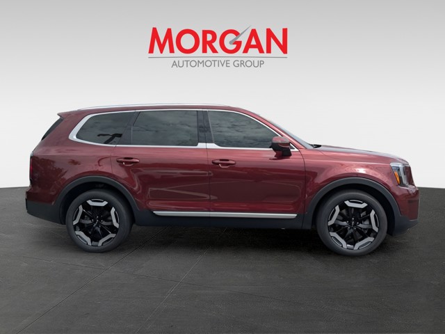 Used 2024 Red Kia EX image 2