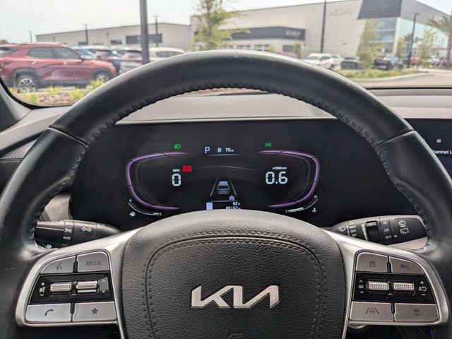 Used 2024 Red Kia EX image 31