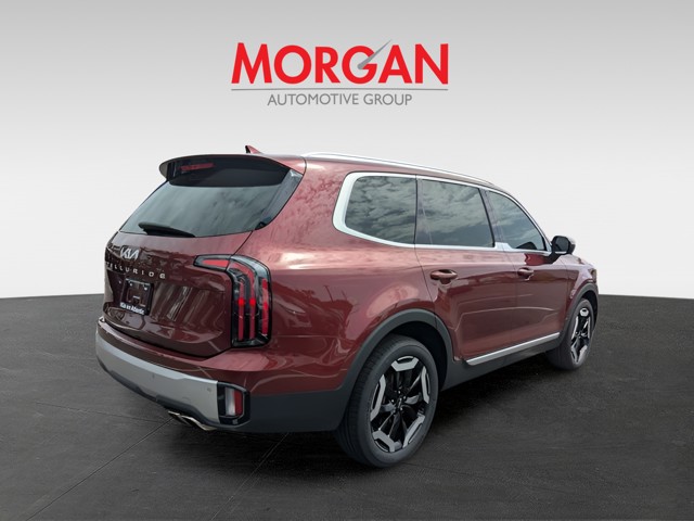 Used 2024 Red Kia EX image 3