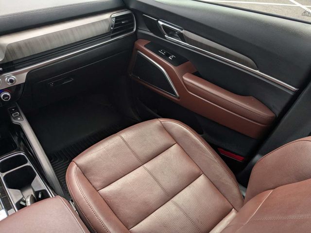 Used 2024 Red Kia EX image 18