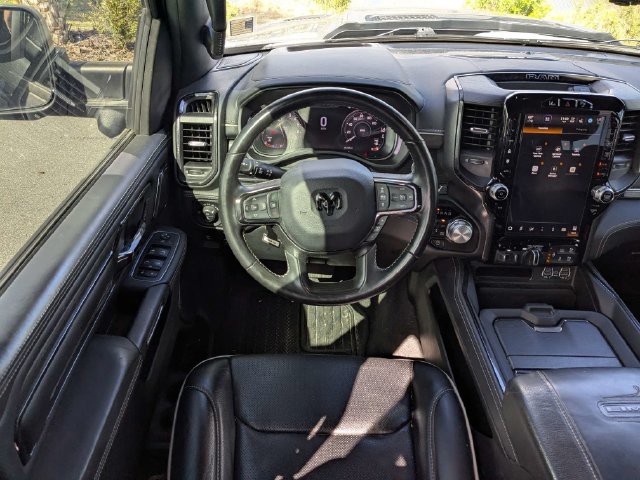 Used 2025 Black Kia LXS image 14