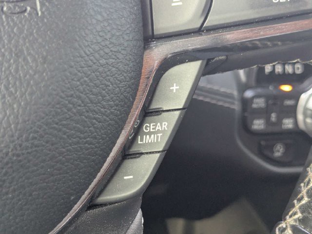 Used 2025 Black Kia LXS image 26