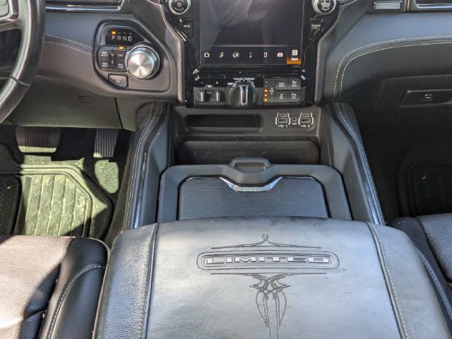 Used 2025 Black Kia LXS image 17