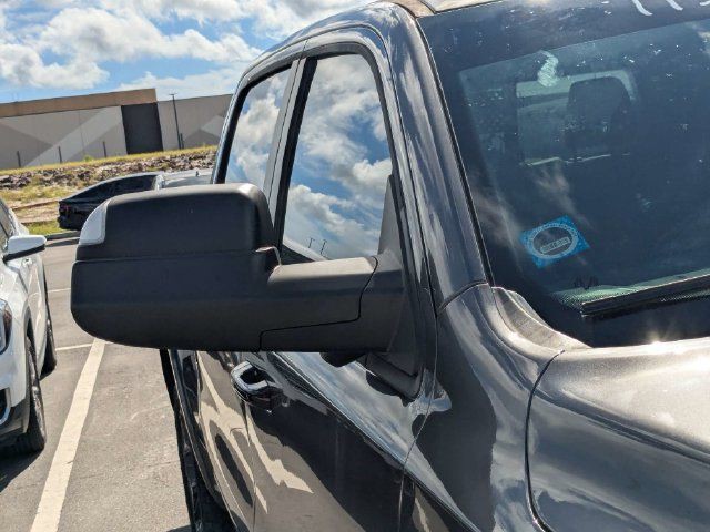 Used 2025 Black Kia LXS image 8