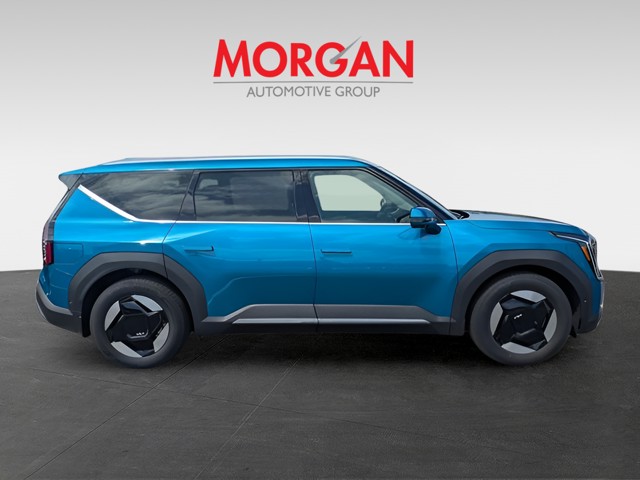 New 2026 Blue Kia Wind image 2