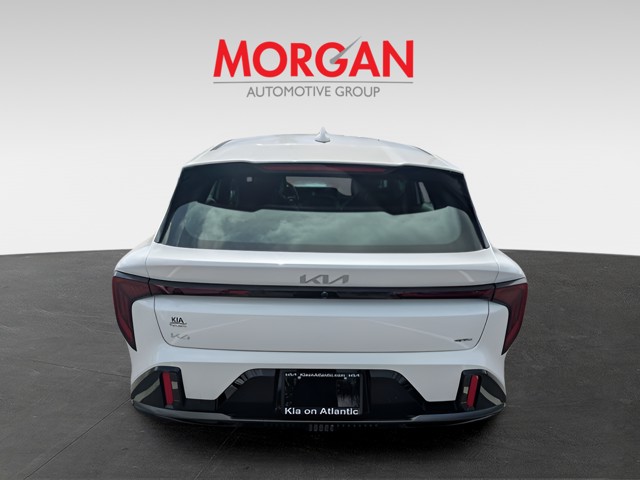 New 2026 White Kia GT-Line image 4