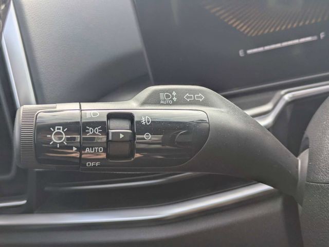 New 2026 White Kia S image 26