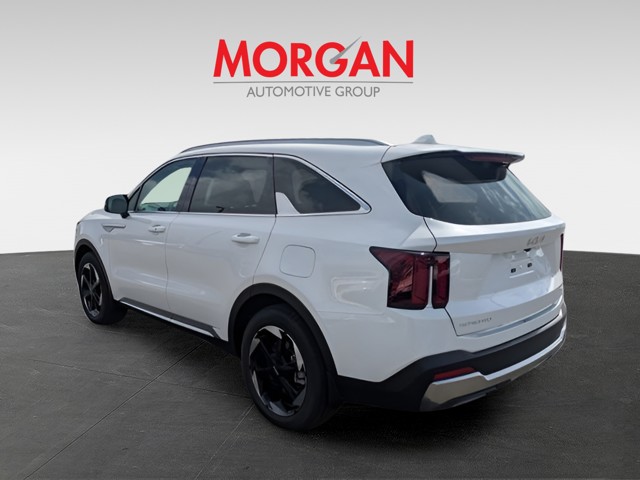 New 2026 White Kia EX image 5