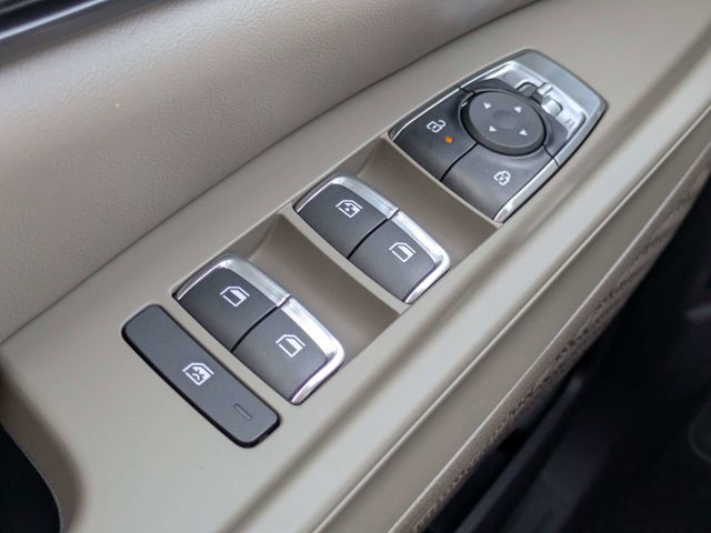 New 2026 White Kia LXS image 24