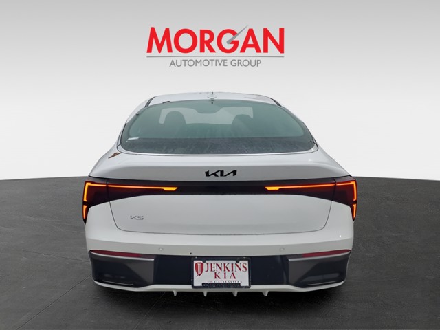 New 2025 White Kia LXS image 6