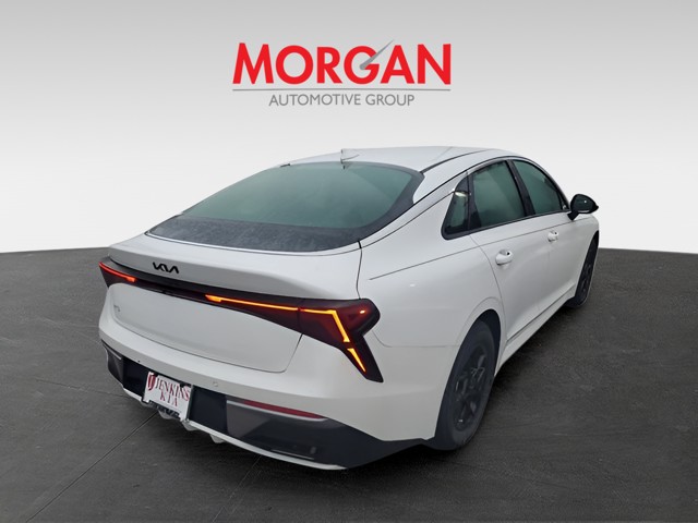 New 2025 White Kia LXS image 2