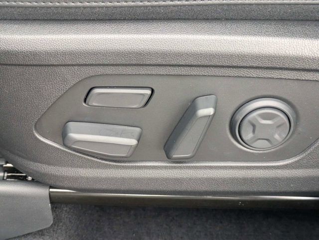 New 2026 Gray Kia S image 19